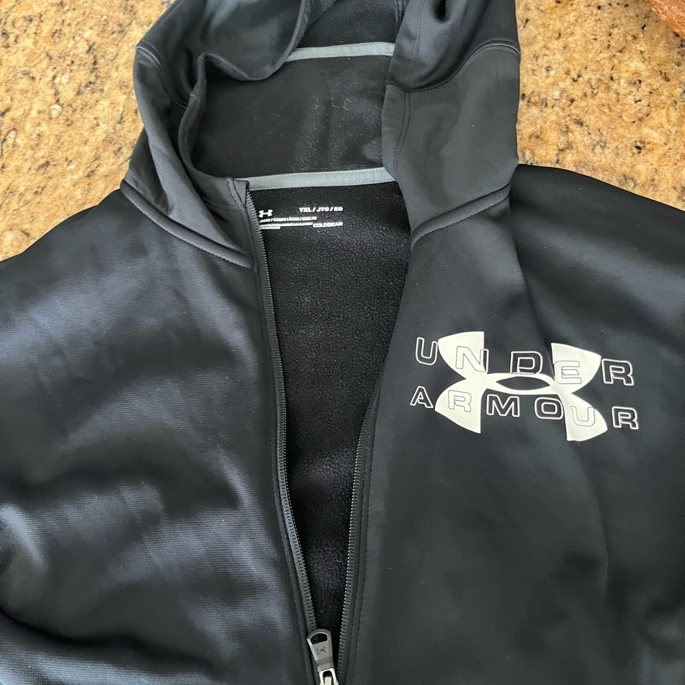 Under Armour Black Full-Zip ColdGear Jacket with Silver Logo